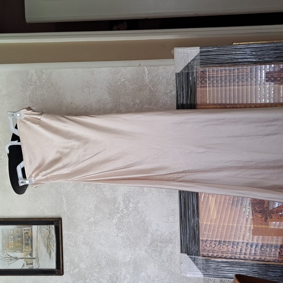 Princess Polly Elegant Cream Strapless Dress Size 2 - Picture 4 of 8